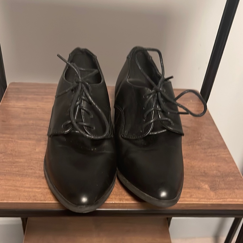 Formal lace ups